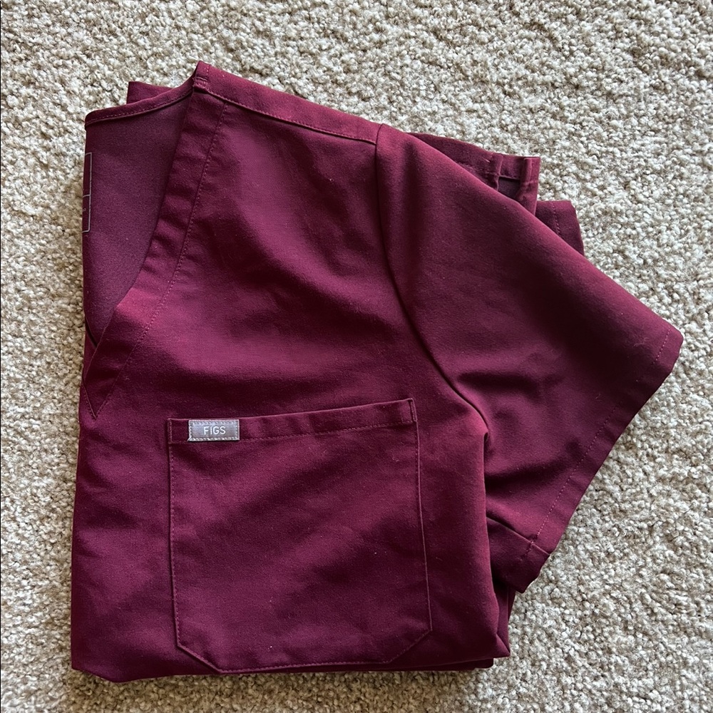 FIGS Women’s Catarina One Pocket Scrub Top - Large